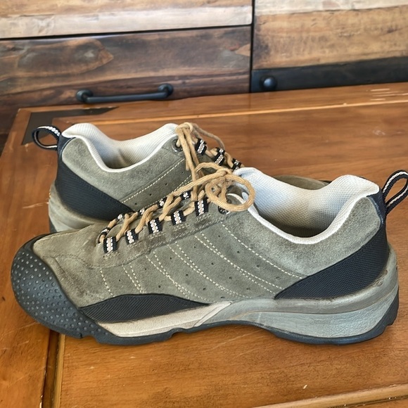 Keen Presidio Suede Shoes Size 11 - Picture 8 of 11